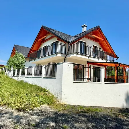 Kamienok Chalet 1