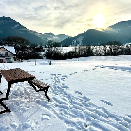 Kamienok Chalet 1 펜션 *